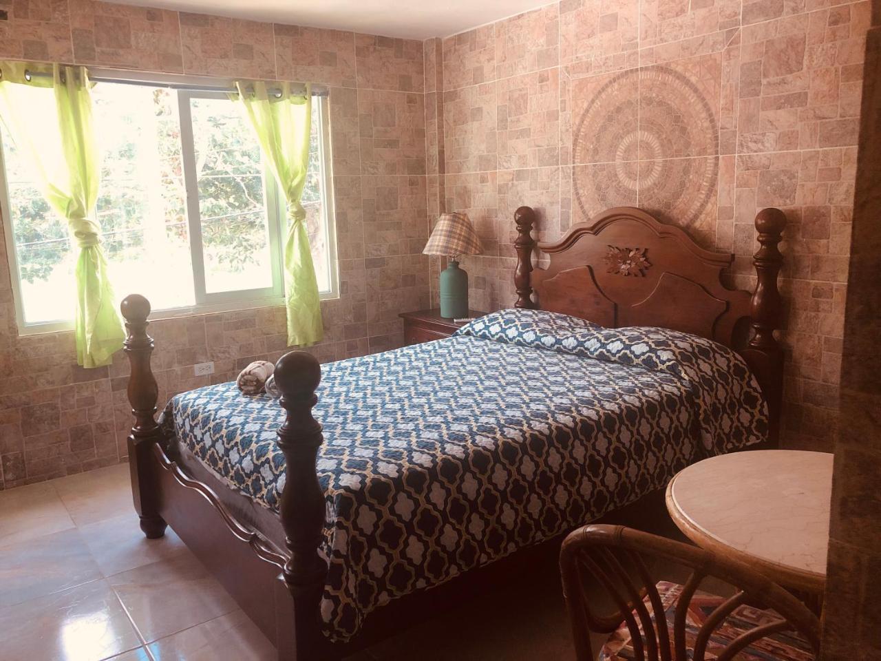Hotel Colombus Аґуада Екстер'єр фото