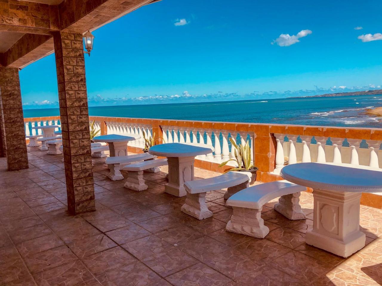 Hotel Colombus Аґуада Екстер'єр фото