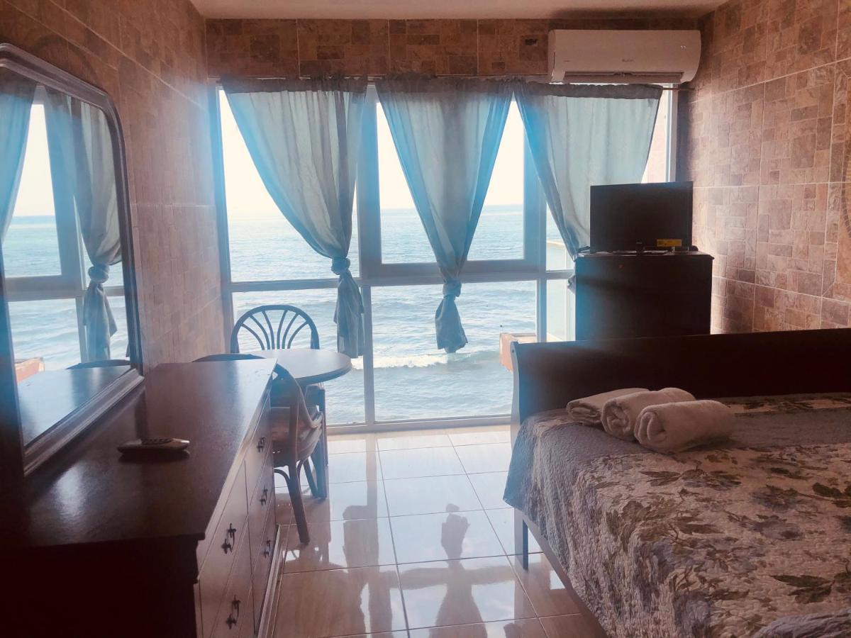 Hotel Colombus Аґуада Екстер'єр фото